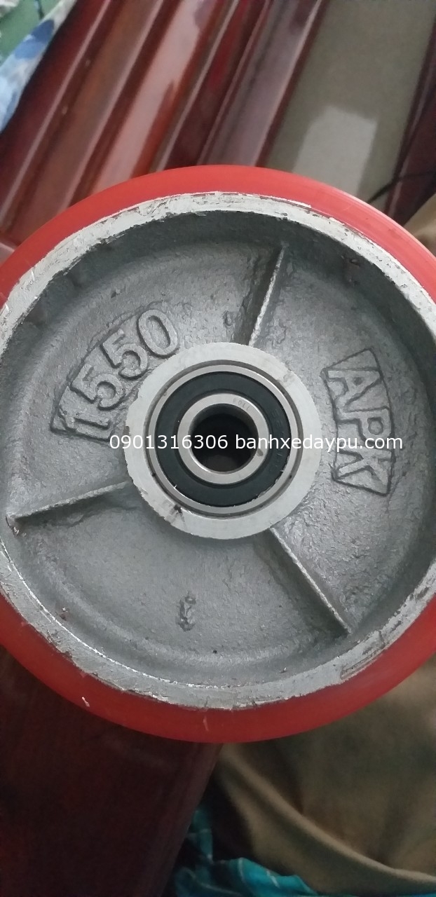 Xe nâng tay mitsubishi bánh xe sau 150x50 bạc đạn 6204